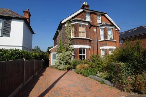44 Blackacre Road, Theydon Bois, Epping, CM16 7LU