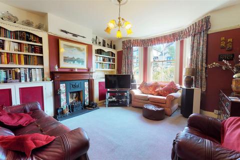 44 Blackacre Road, Theydon Bois, Epping, CM16 7LU
