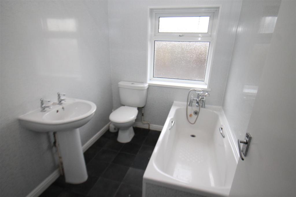 Bathroom/w.c.