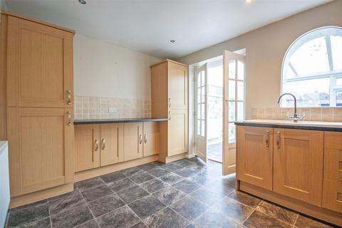 72 Ellen Way, Great Notley, Braintree, CM77 7XG
