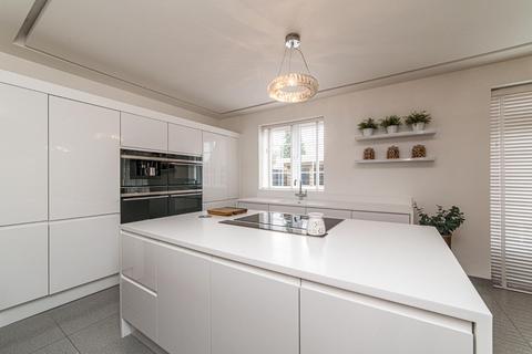 Eastwood Ash Crescent, Hersden, Canterbury, CT3 4HU