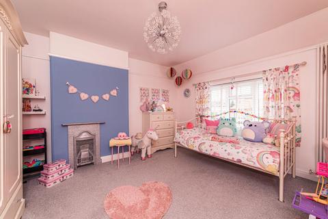 Eastwood Ash Crescent, Hersden, Canterbury, CT3 4HU