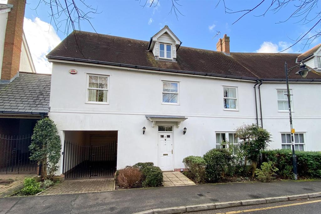 Sawyers Grove, Brentwood 4 bed townhouse £799,999