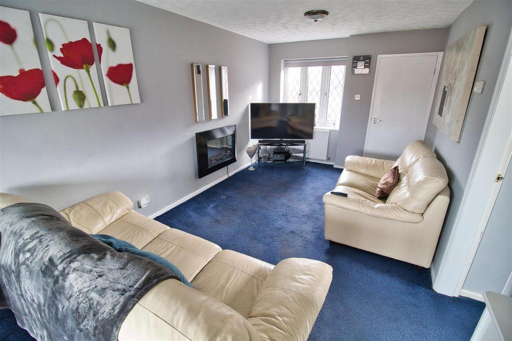 Mulberry Rise, Northwich 3 bed detached house £240,000