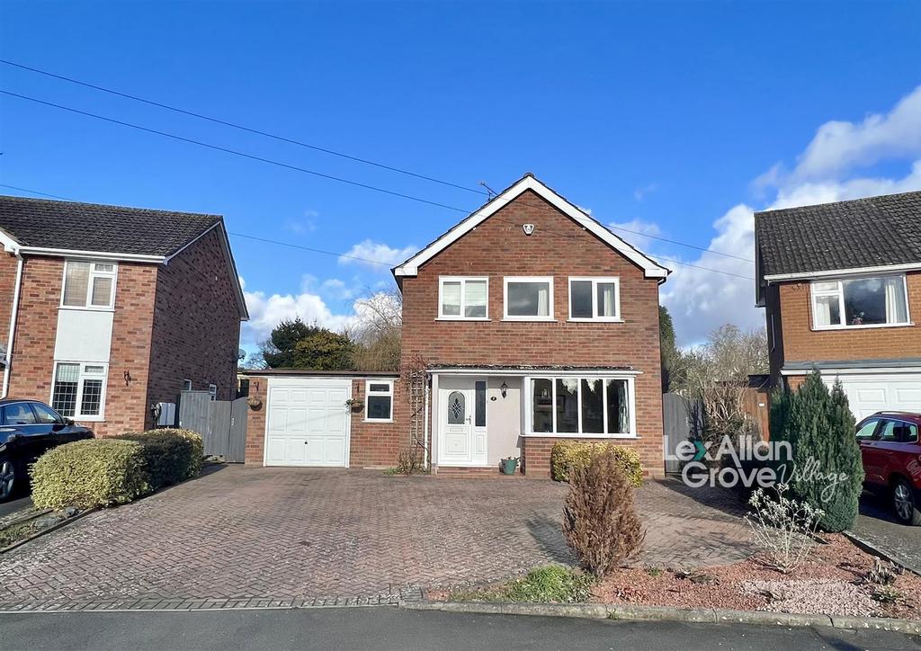Lodge Crescent, Hagley, Stourbridge 3 bed detached house £495,000