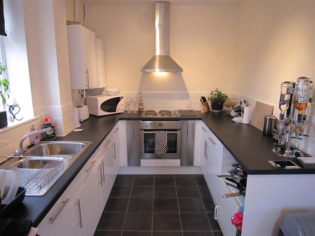 Whiteway Road, St Bristol 1 bed apartment £180,000
