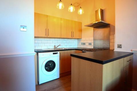 1 bedroom flat to rent, Albert Street, Edinburgh, EH7