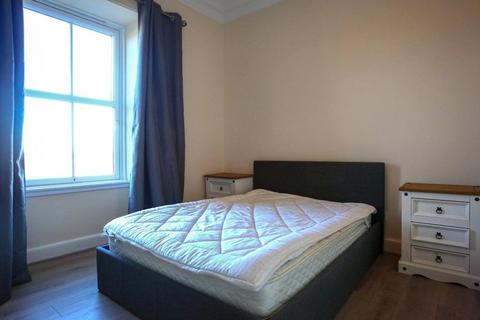 1 bedroom flat to rent, Albert Street, Edinburgh, EH7