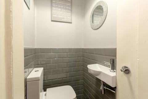 29 Beechwood Terrace, Edinburgh, EH6 8DE