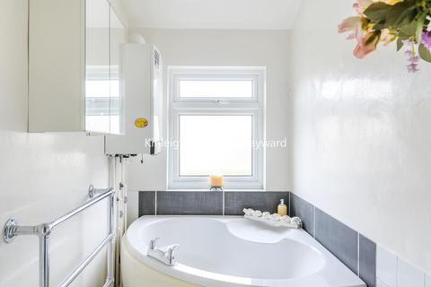 149 Sandhurst Road, London, SE6 1UR