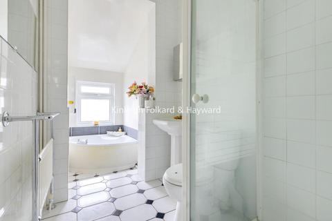 149 Sandhurst Road, London, SE6 1UR