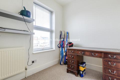 149 Sandhurst Road, London, SE6 1UR