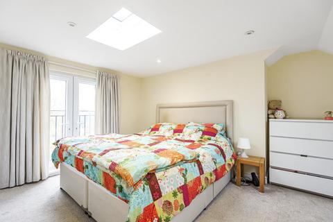8 Badminton Road, Maidenhead, SL6 4QT
