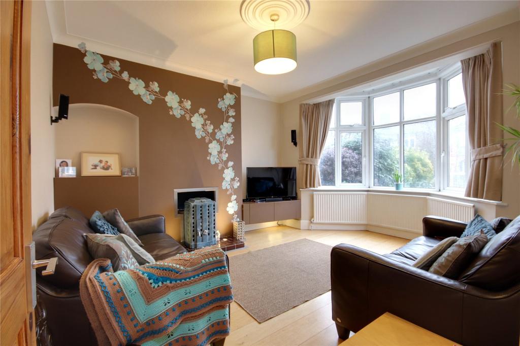 Graeme Road, Enfield, EN1 4 bed semidetached house £700,000