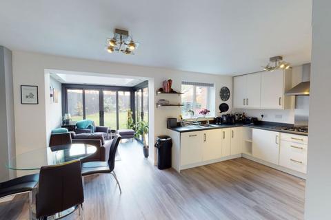 15 Wildacre Drive, Northampton, NN3 9GB