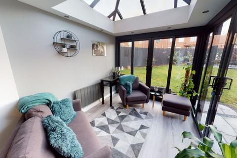15 Wildacre Drive, Northampton, NN3 9GB
