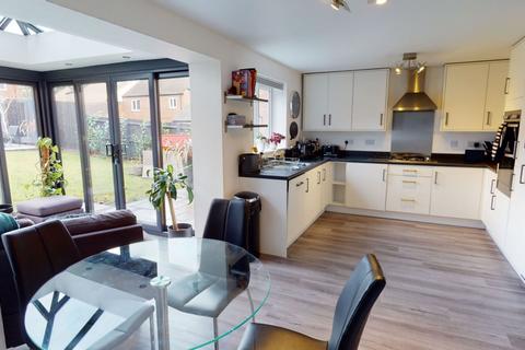 15 Wildacre Drive, Northampton, NN3 9GB