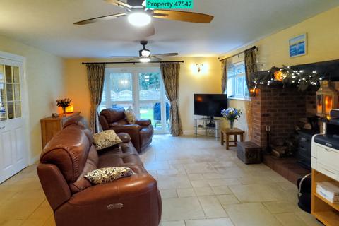 Homeleigh The Nabb, Telford, TF2 9BY