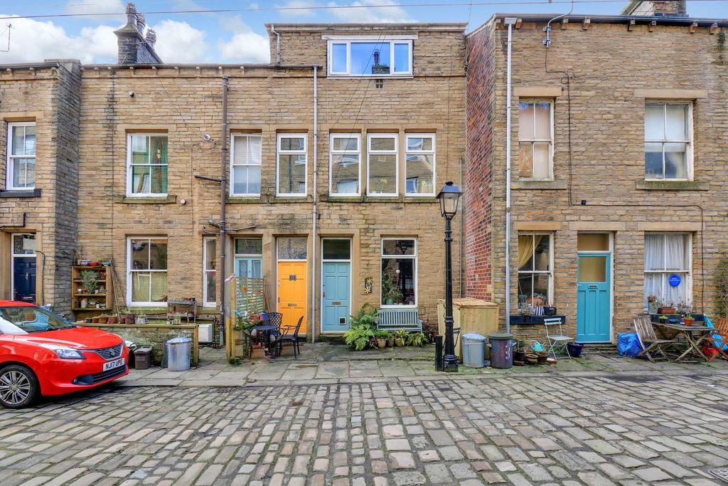 Brunswick Street, Hebden Bridge HX7 6AJ 4 bed £230,000