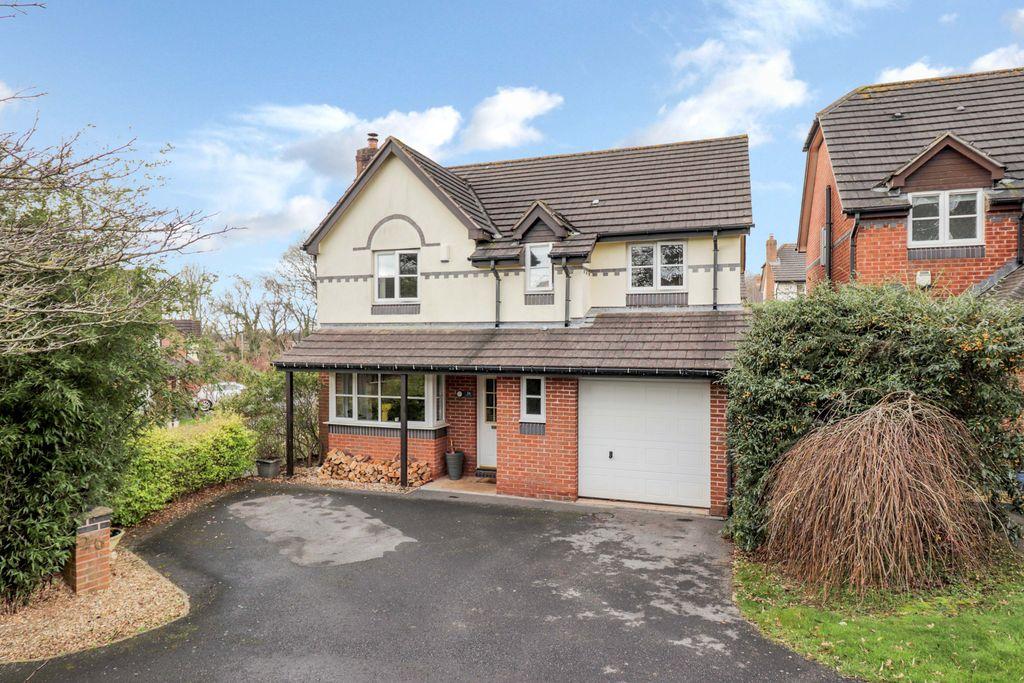 St. Briac Way, Exmouth EX8 5RN 4 bed detached house £550,000