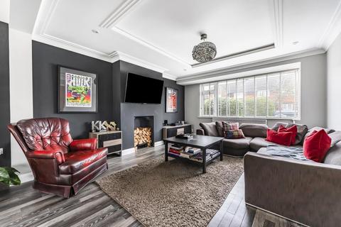 56 Metcalf Road, Ashford, TW15 1EZ