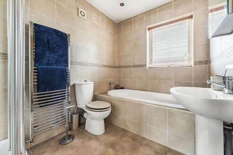 56 Metcalf Road, Ashford, TW15 1EZ