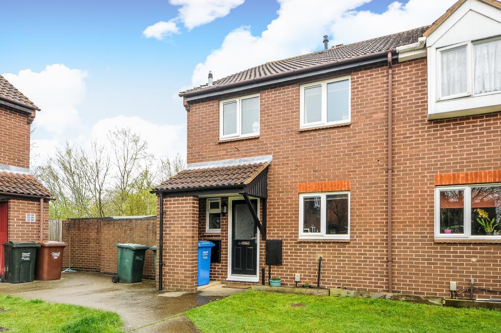 Rochford Gardens, Bicester, OX26 3 bed semidetached house £1,300 pcm