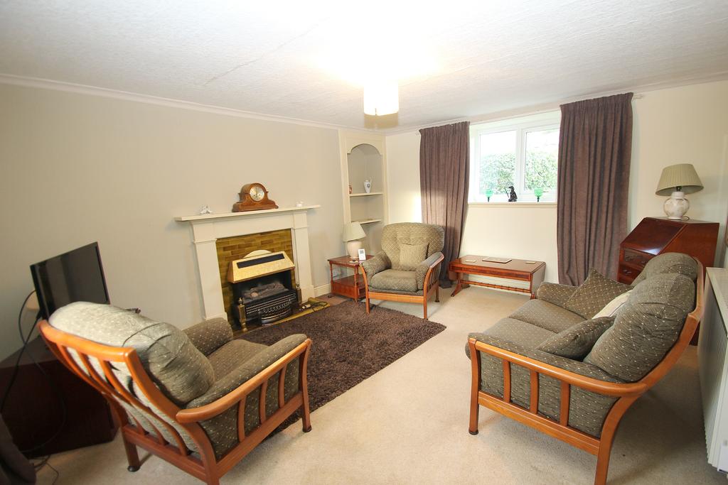 Loanan, 24 Clashmore, DORNOCH, IV25 3RG 2 bed detached villa £180,000