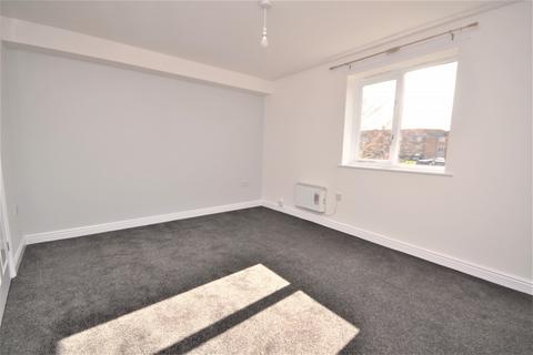 2 bedroom apartment to rent, Nottage Crescent, CM7