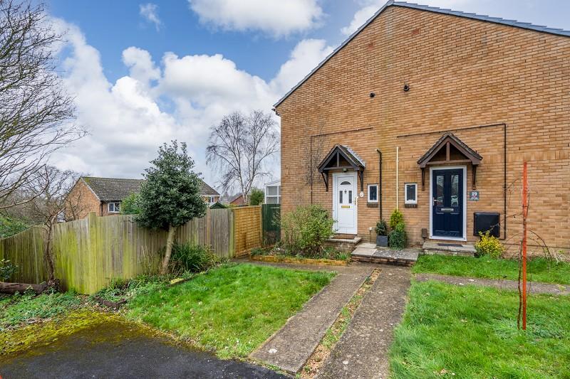 Phoenix Close, Bursledon... 1 bed semidetached house £190,000