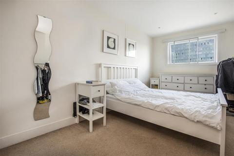 1 bedroom apartment to rent, Warwick Building, Chelsea Bridge Wharf, London, SW11