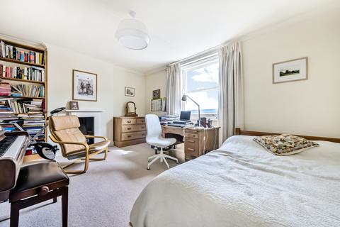 31 Bellevue Crescent, Bristol, BS8 4TE