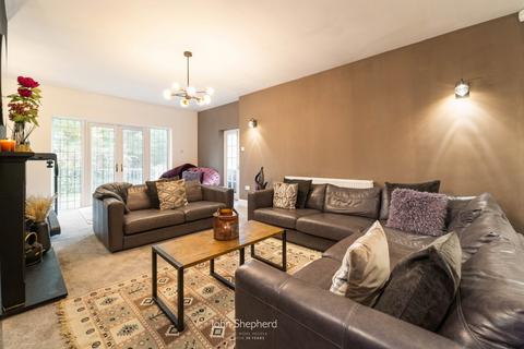West Winds Barkers Lane, Wythall, Birmingham, B47 6BU