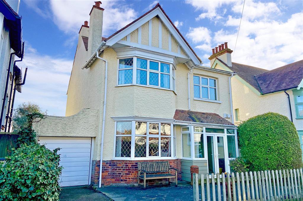 Earlsfield Road, Hythe, Kent 5 bed detached house £950,000