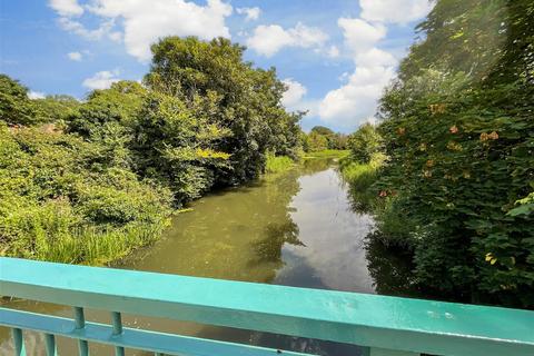 5 bedroom detached house for sale, Earlsfield Road, Hythe, Kent