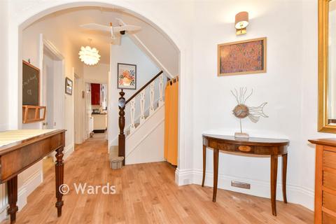 5 bedroom detached house for sale, Earlsfield Road, Hythe, Kent