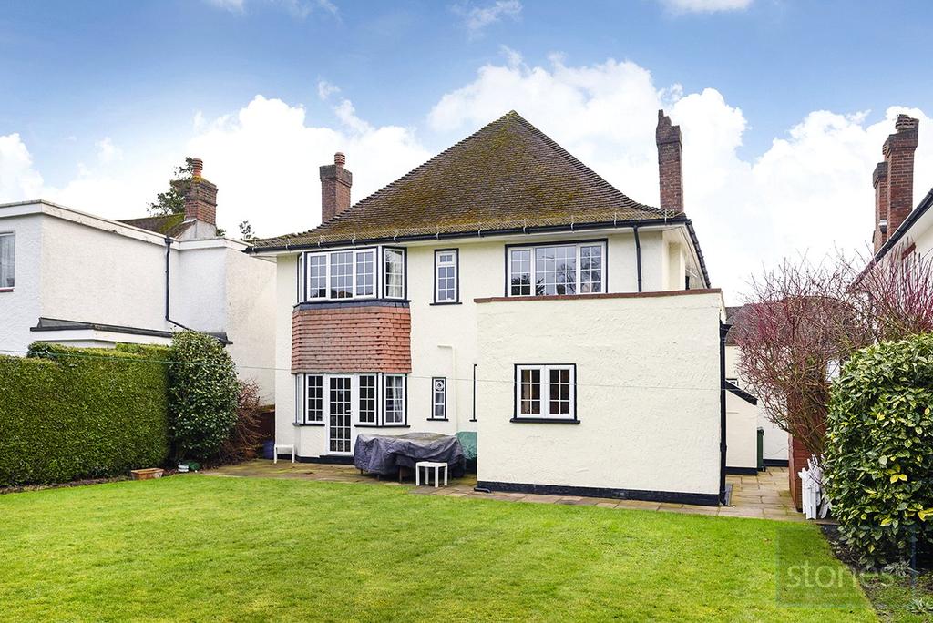 Dorset Drive, Edgware, HA8 4 bed property £1,200,000