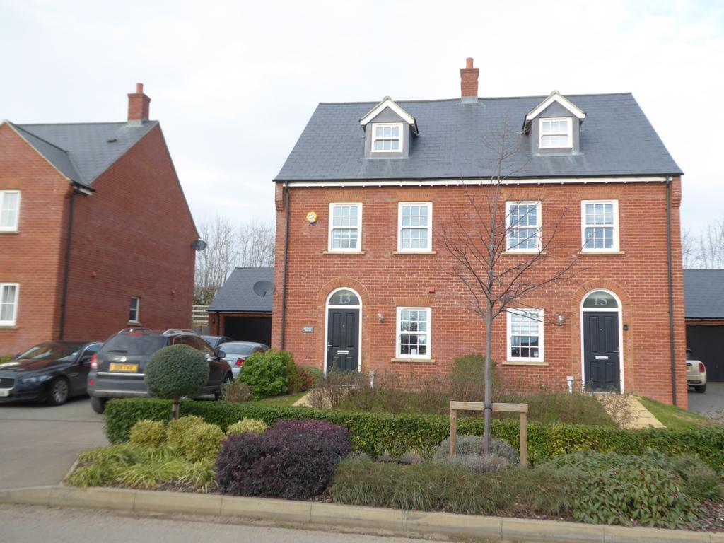 Hardwick Hill, Banbury 4 bed semidetached house £364,950