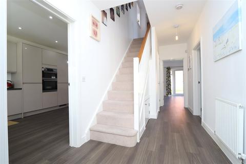 35 Angus Way, Whitehouse, Milton Keynes, MK8 1AT