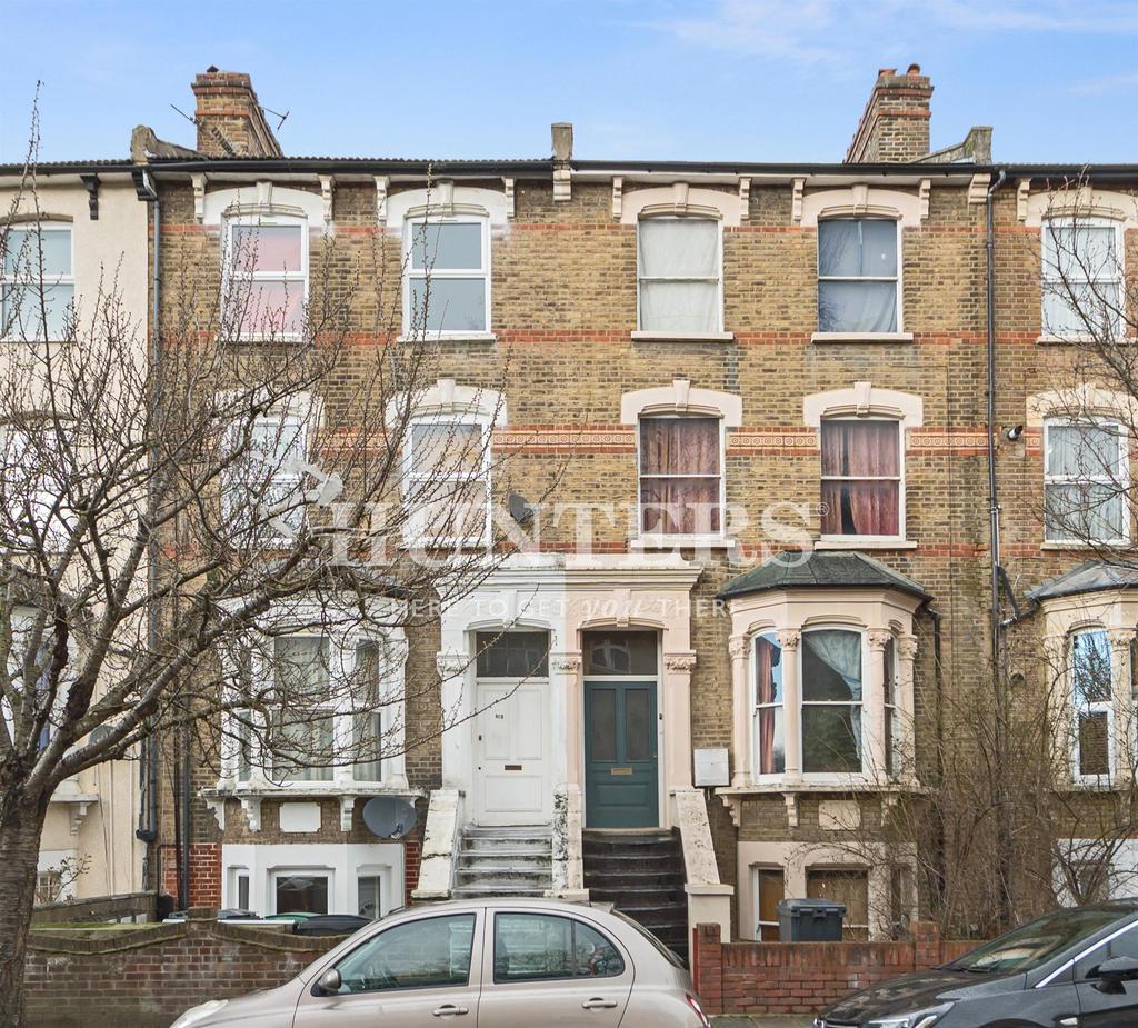 Vartry Road, London, N15 2 bed flat - £1,700 pcm (£392 pw)