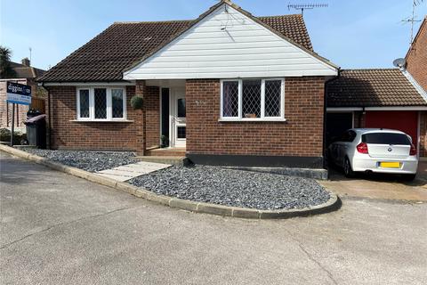 3 bedroom bungalow for sale - Leslie Gardens, Rayleigh, Essex, SS6