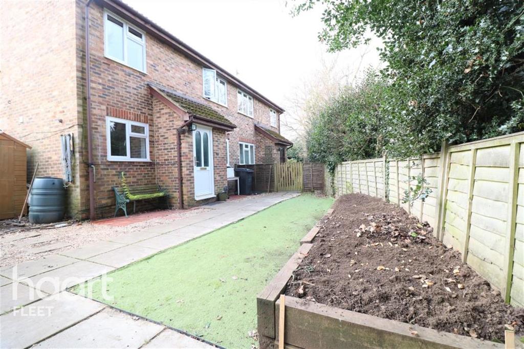 Netherhouse Moor 2 bed semidetached house £1,100 pcm (£254 pw)