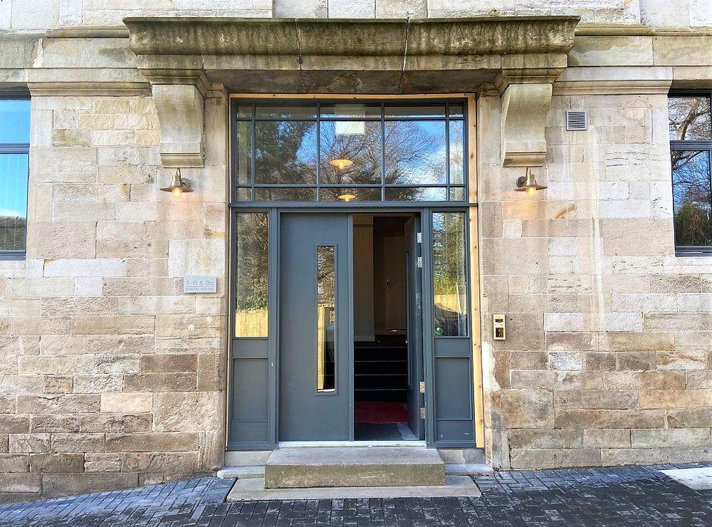 2 Forth House, Abbotshall Road... 2 bed flat £695 pcm (£160 pw)