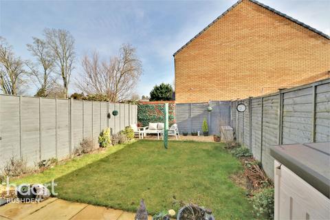 1 Centenary Way, Raunds, Wellingborough, NN9 6UL