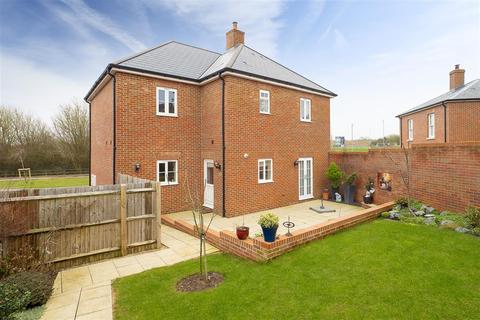 1 Osprey Gardens, Whitfield, Dover, CT16 3FP