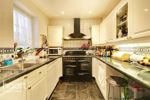 75 Caistor Park Road, London, E15 3PS