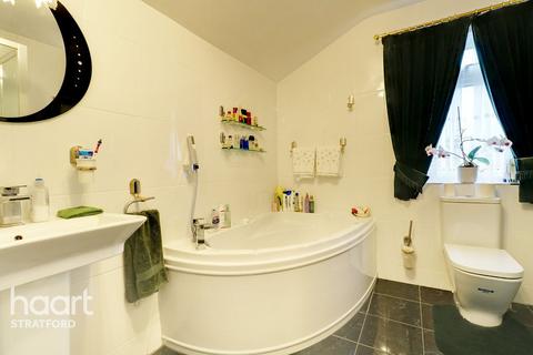 75 Caistor Park Road, London, E15 3PS
