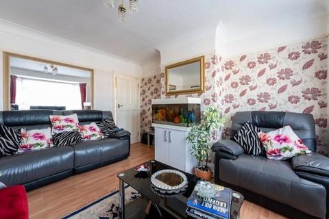 6 Parchmore Way, Thornton Heath, CR7 8HL