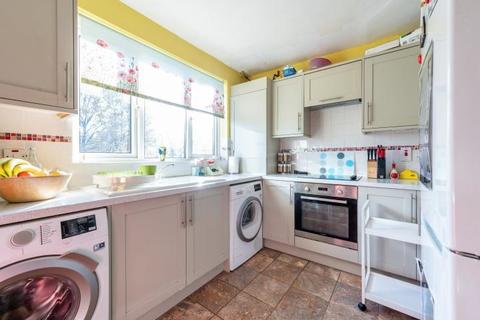 6 Parchmore Way, Thornton Heath, CR7 8HL