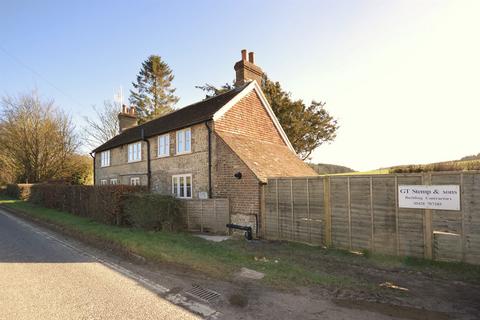 2 bedroom detached house to rent, Alberts Cottage, Upwaltham, GU28